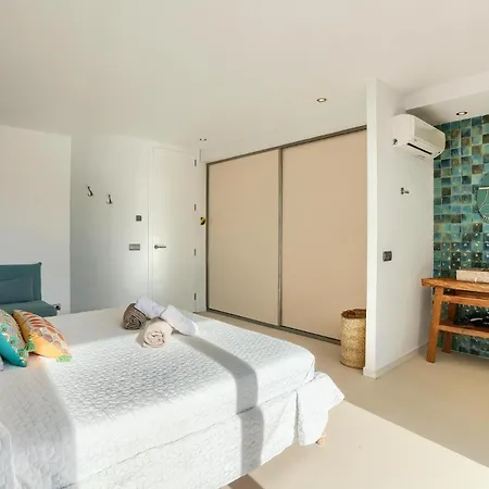 Boquer Villa *